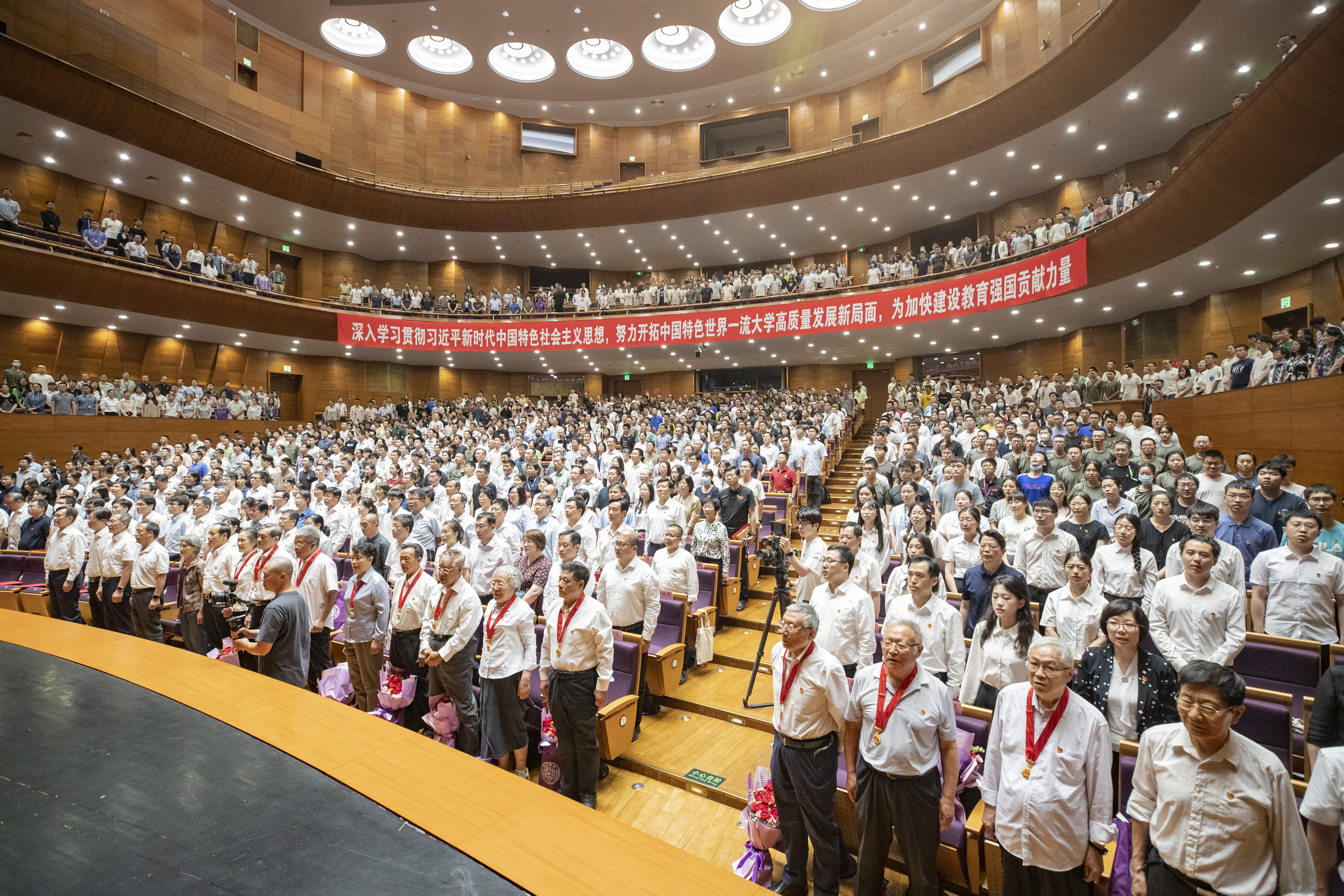 20230630-102周年表彰大会-李派-1 (1).JPG